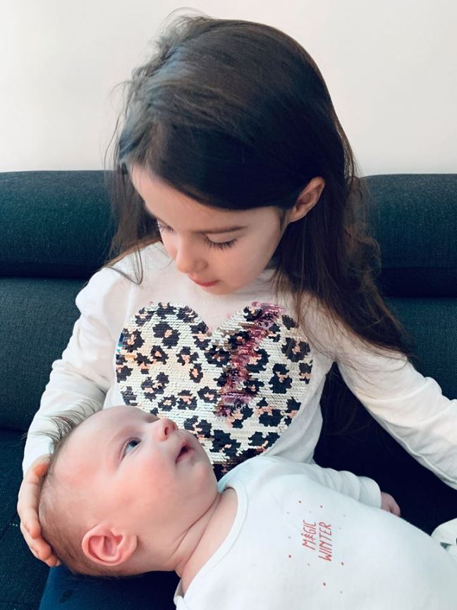 56976901_1848352731936690_467975371669635072_n